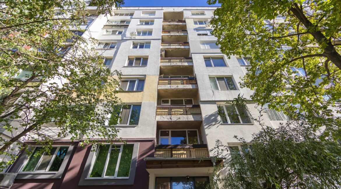 Вторая национальная программа реабилитации также будет включать замену или ремонт лифтов.