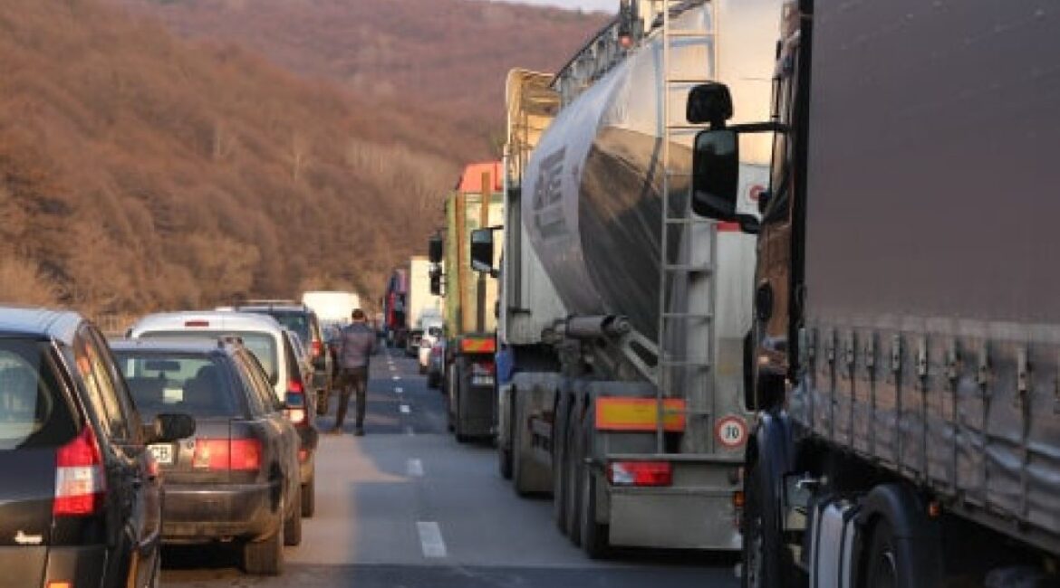 Задержан водитель грузовика, умышленно остановившийся в тоннеле «Витинья» на трассе «Хемус»