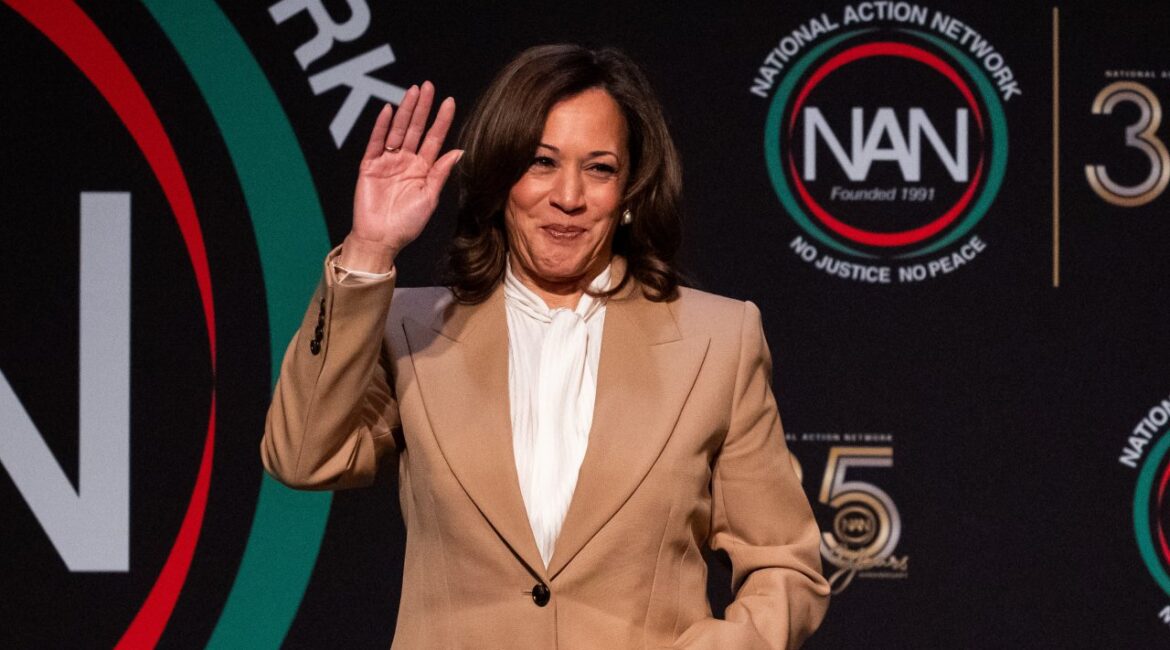 Камала Харрис рассматривает возможность баллотироваться на президентских выборах в США в 2028 году.