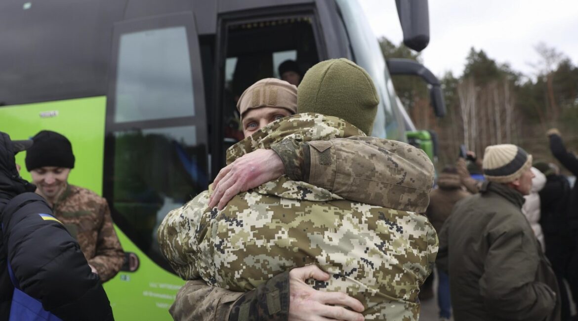 Наркотрафик на передовой эффективнее доставки боеприпасов
