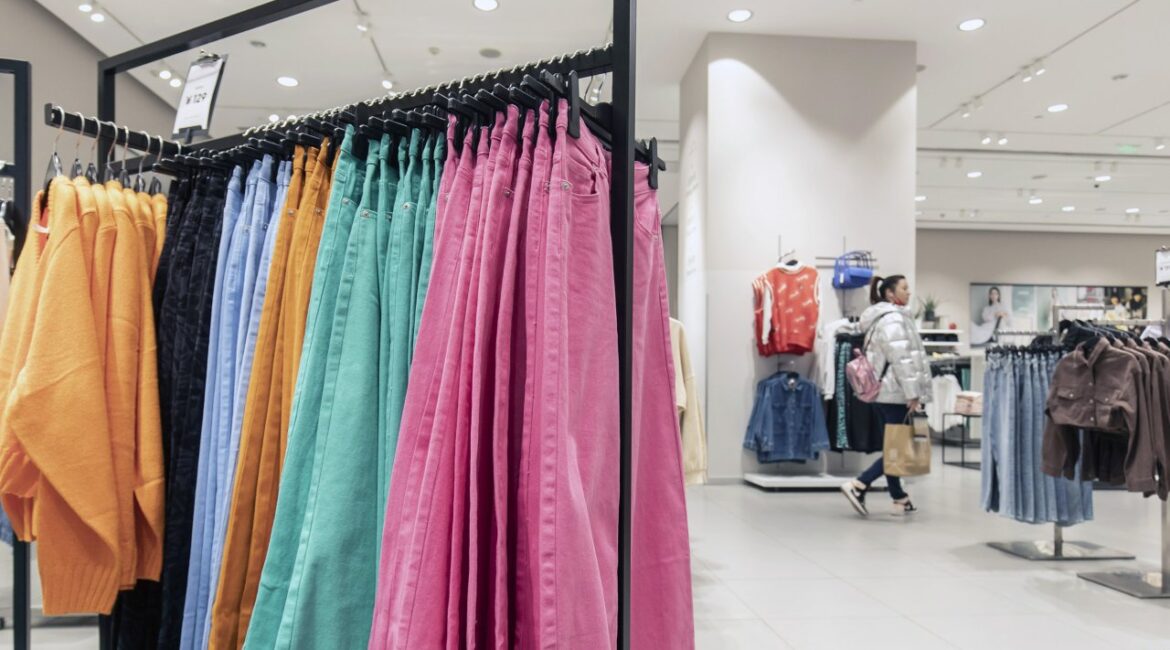 Когда-то H&M была ведущей компанией в Швеции, а теперь задыхается от конкуренции со стороны Шейна.