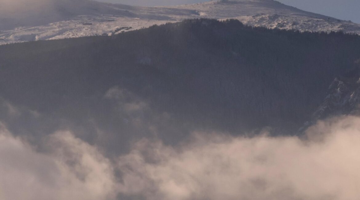 PSS: Погода в горах пасмурная, туманная и холодная.