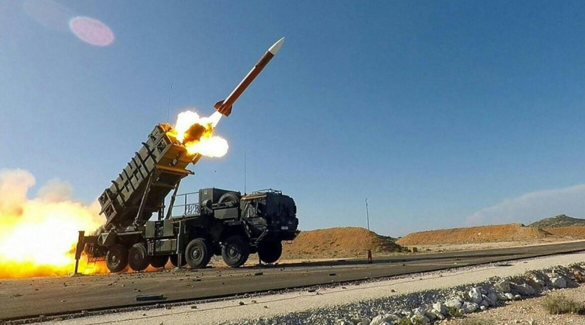 Зеленский бьет тревогу: Украина осталась без ракет «Патриот»