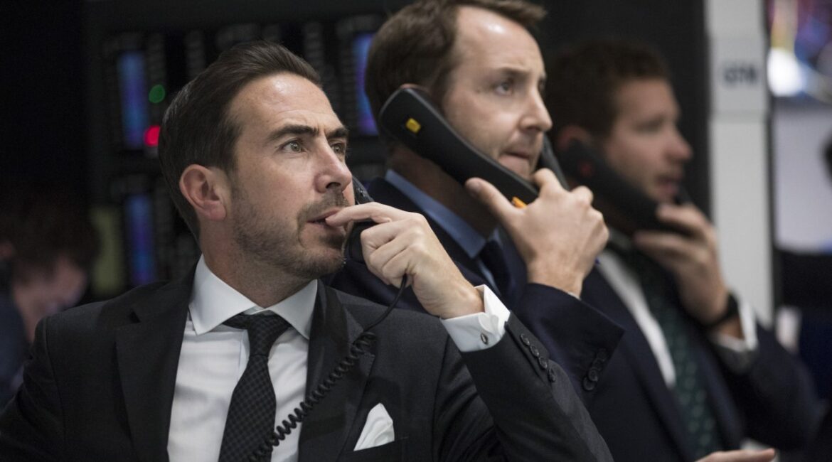 Геополитические страхи омрачают торговлю на европейских фондовых рынках