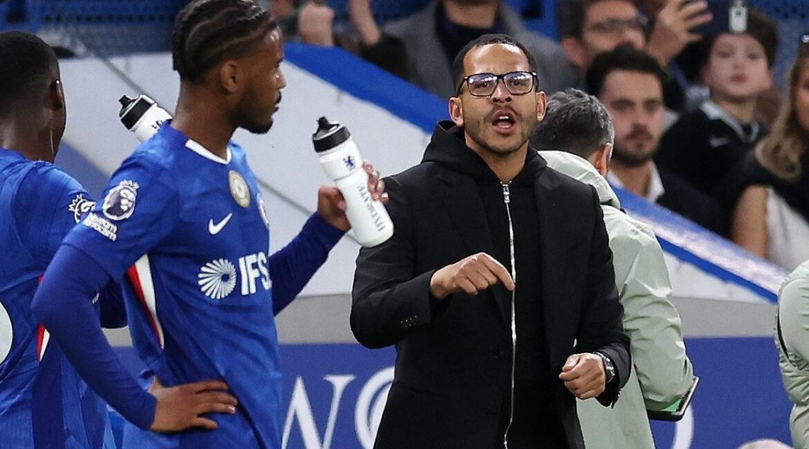 «Челси» уволил Лиама Россинье, тренер проработал 4 месяца