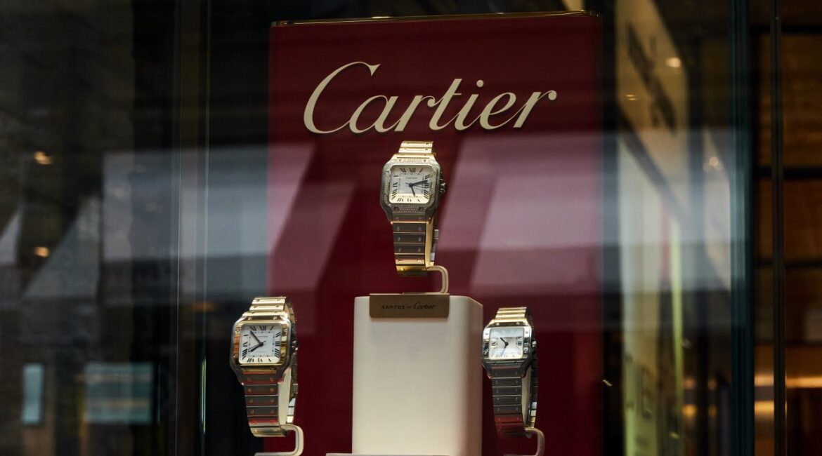 Самая большая коллекция винтажных часов Cartier будет продана на аукционе Sotheby's