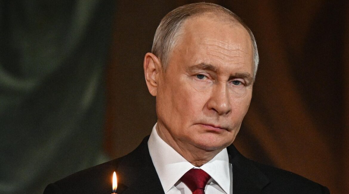 Даже госорганы фиксируют падение рейтинга Путина