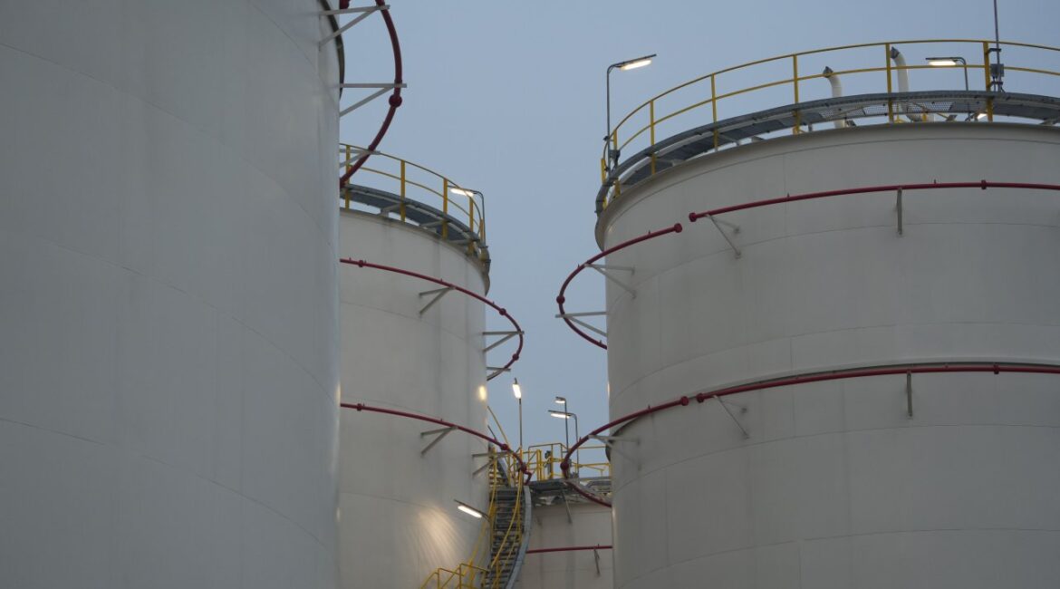 Цена на нефть продолжает расти, поскольку Трамп угрожает «адом» в Иране*