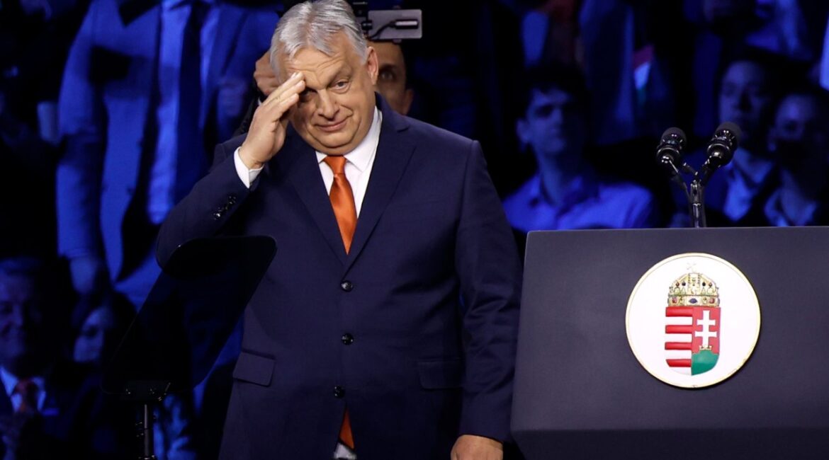 Последняя улыбка Виктора Орбана перед выборами?